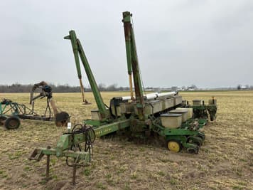 Main image John Deere 7000